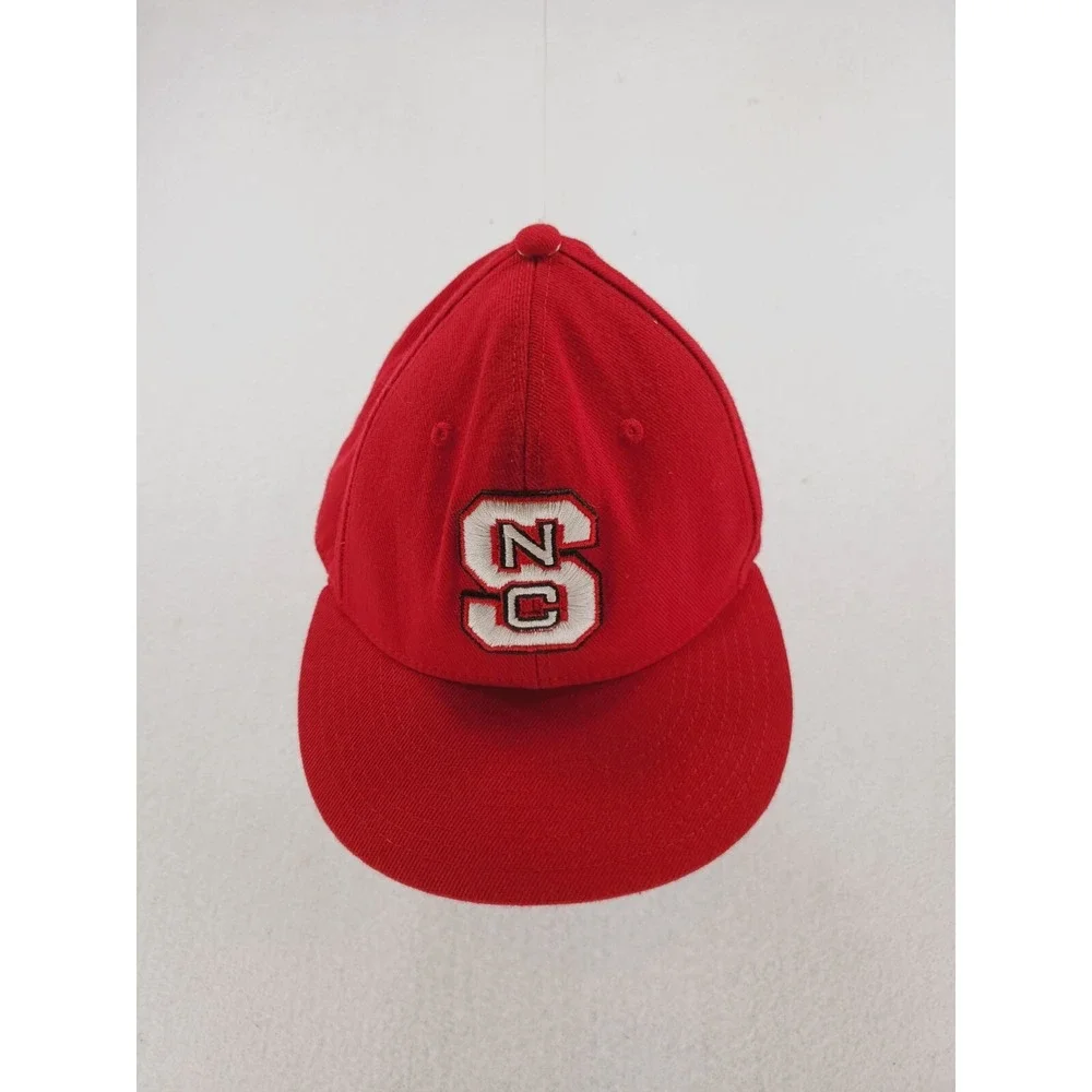 NC State Hat Cap Mens 7 1/8 Red Fitted Zephyr 32/5 Chopped Wool Flat Wide Brim